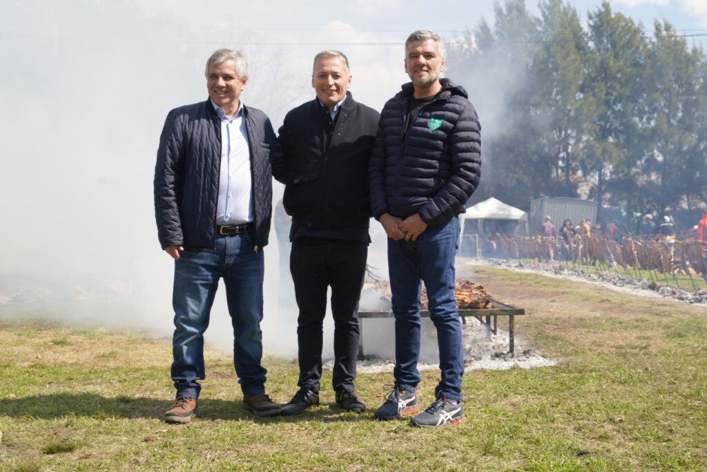 Fernando Gray, el intendente Britos y Juan Zabaleta en Chivilcoy